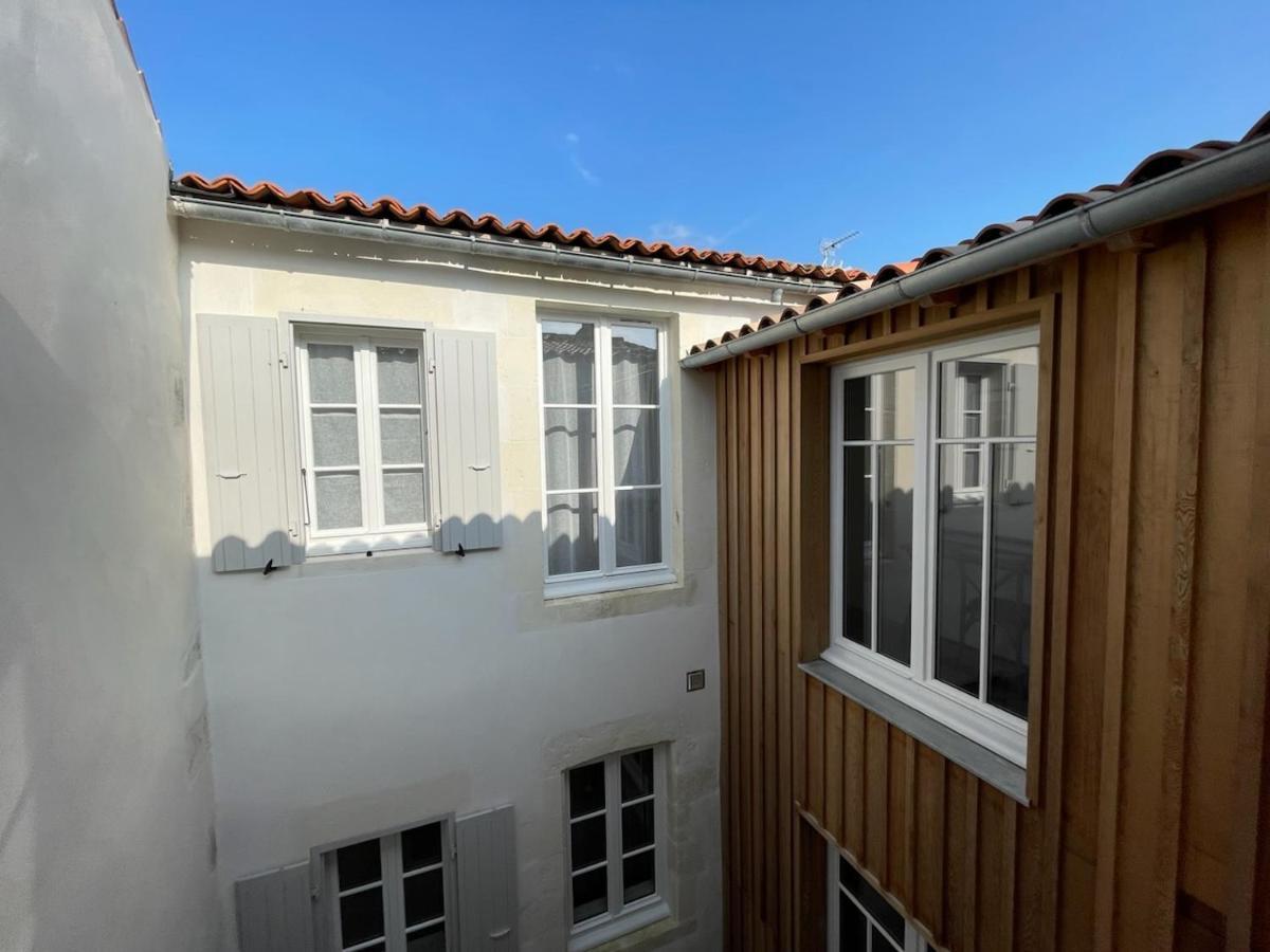 Grand Appartement Ancien En Centre Ville La Rochelle  Exterior foto